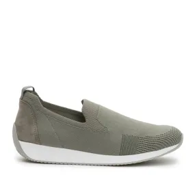 Ara Women's Slip-On Sneaker Pebble