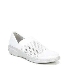 BZEES Women's Charlie Slip-On Sneaker