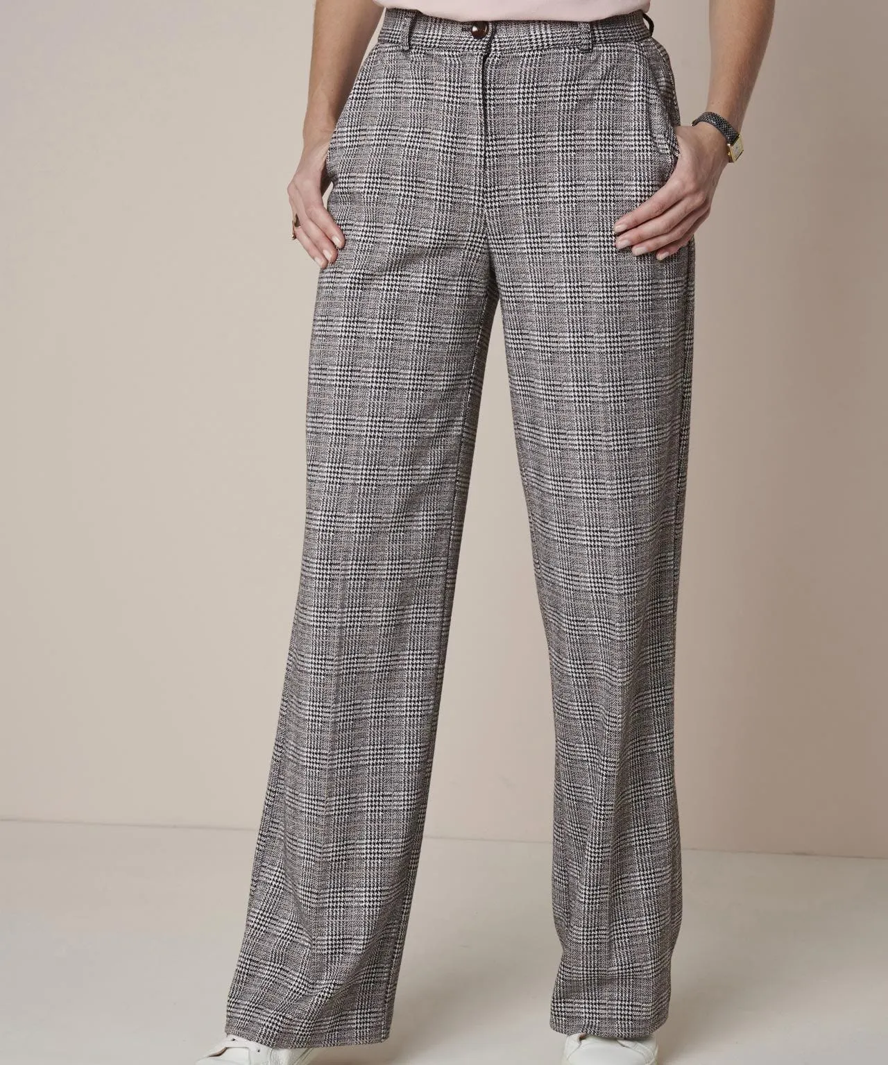 Checkered Wide-leg Trousers