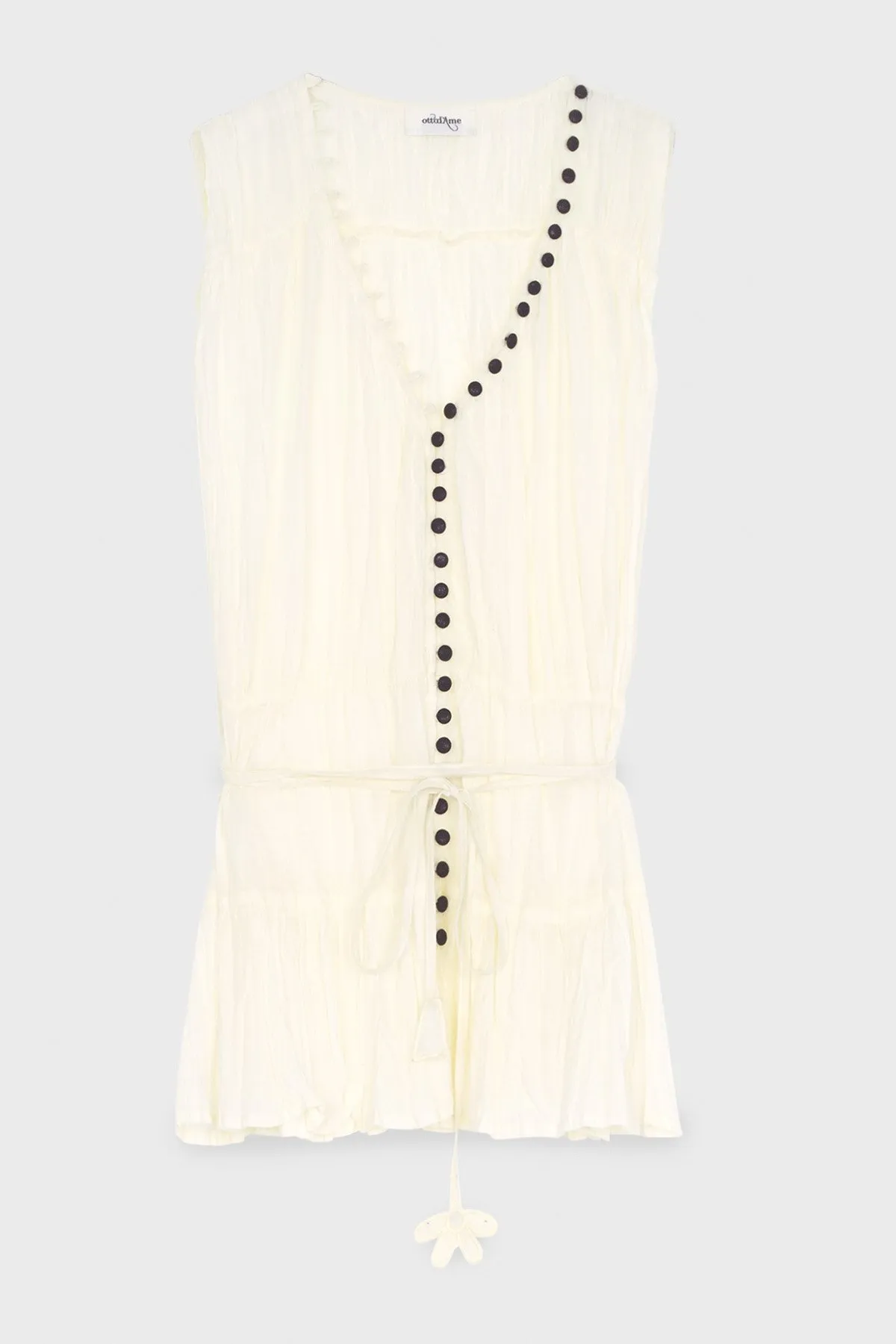 Cotton top with little buttons