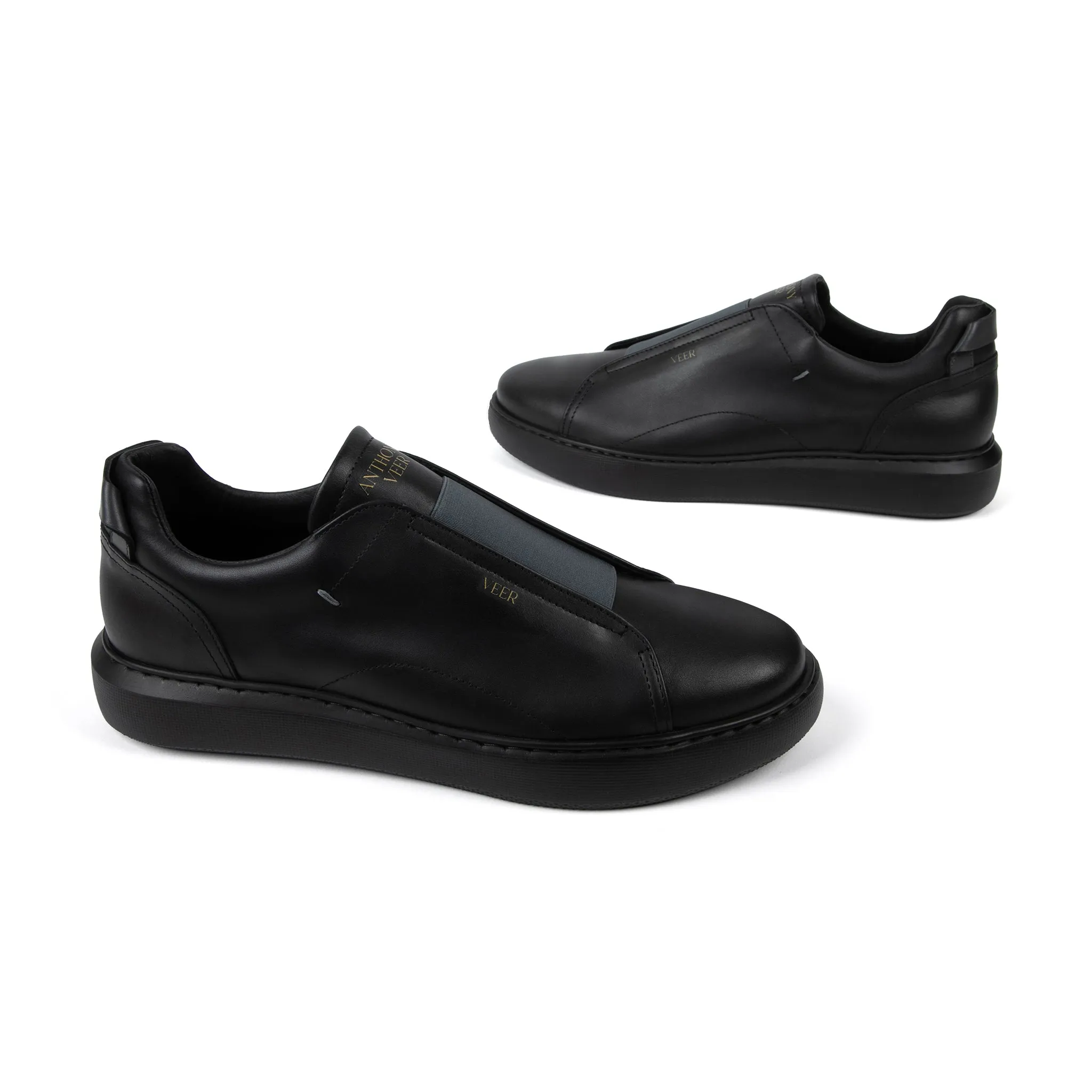 Laceless Black Sneaker