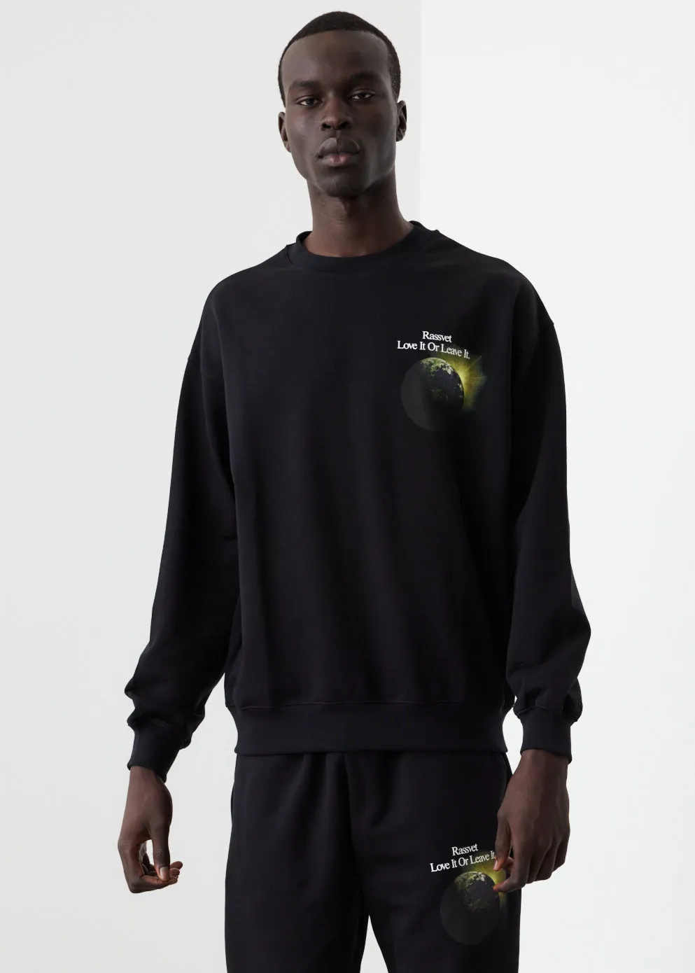 Paccbet Earth Theme Pullover