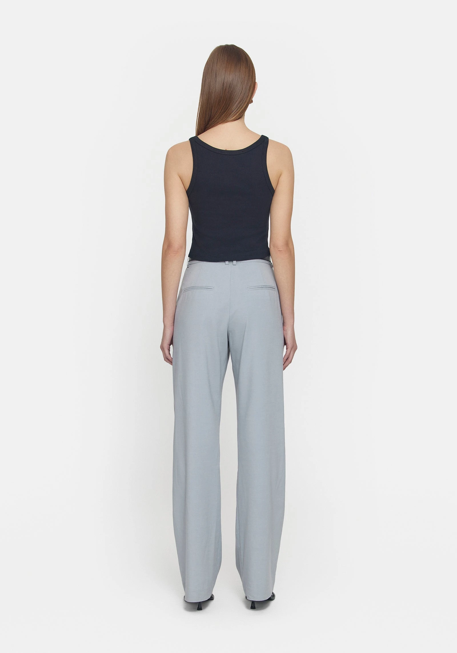 --V&W Crop Tank-
