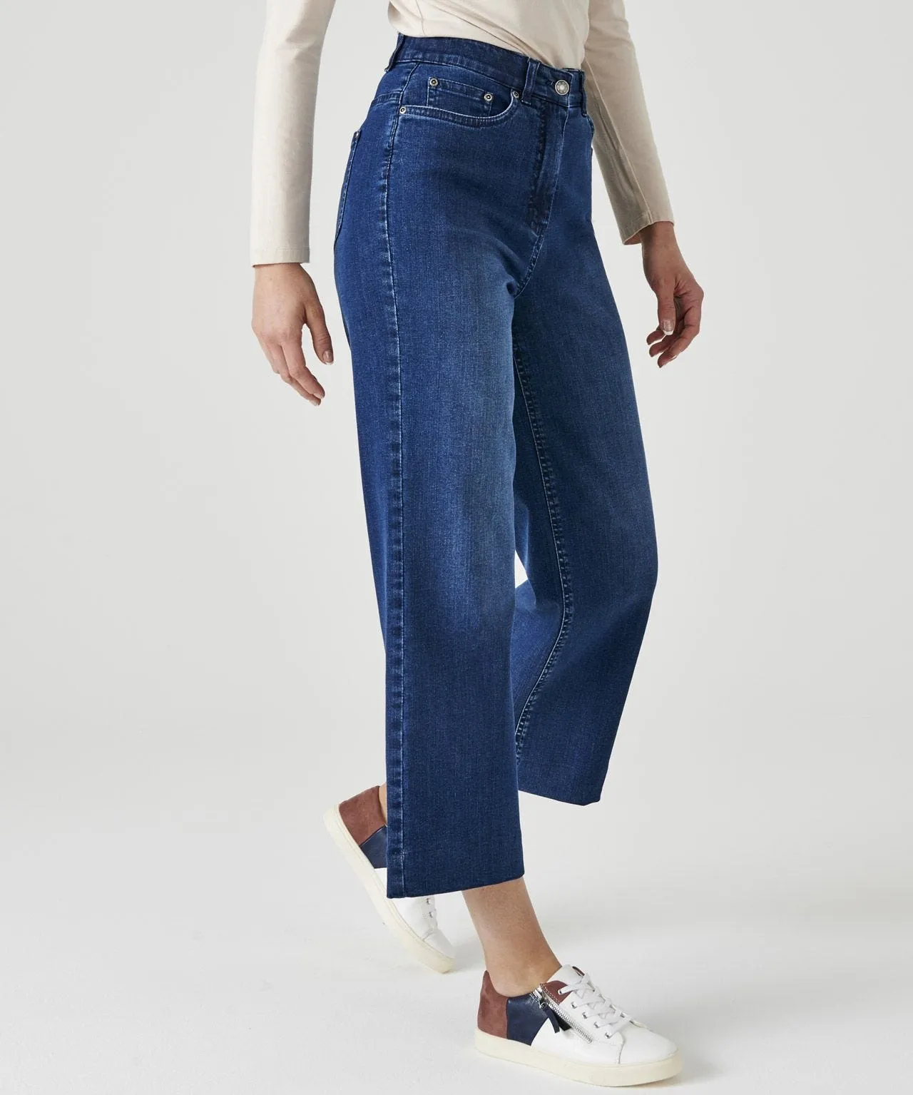 Denim Trousers with Wide-leg Style